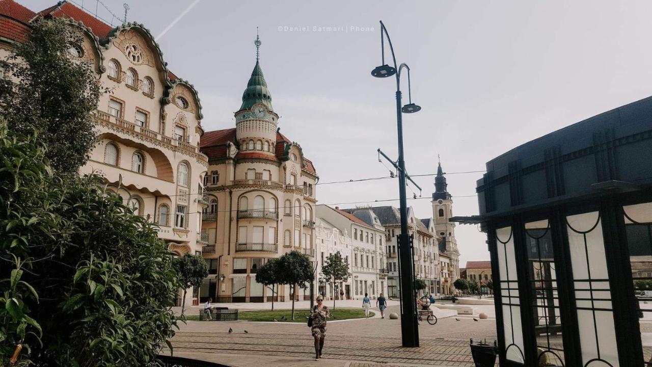 Bella Palace Орадя Экстерьер фото
